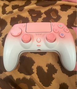 Wireless PS4 controller (pink & white)