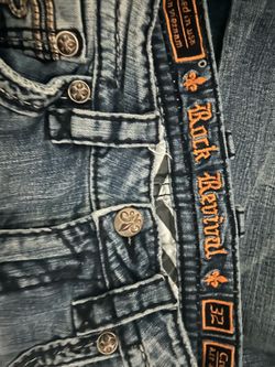 Rock revials size 32