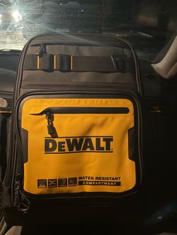 DeWalt Tool Bag with Water Resistant