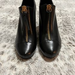 Bar III black Leather Booties with Gold zipper, Sz 9