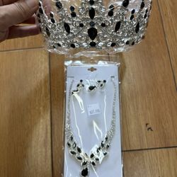 Crowns and Tiaras Jewelry Set for https://offerup.co/faYXKzQFnY?$deeplink_path=/rCrown and Necklace Earrings Princess Queen Birthday Party Pagea