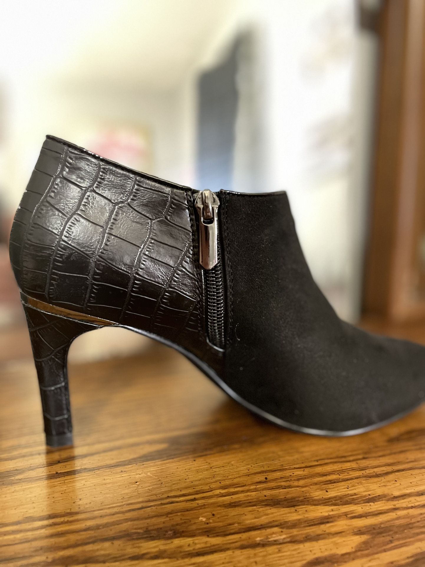 Xappeal Black Ankle Booties Size 6.5