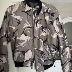 North Face Women’s Bomber Jacket 
