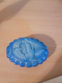 Vtg Fluted  💙 Oval Dresser Box