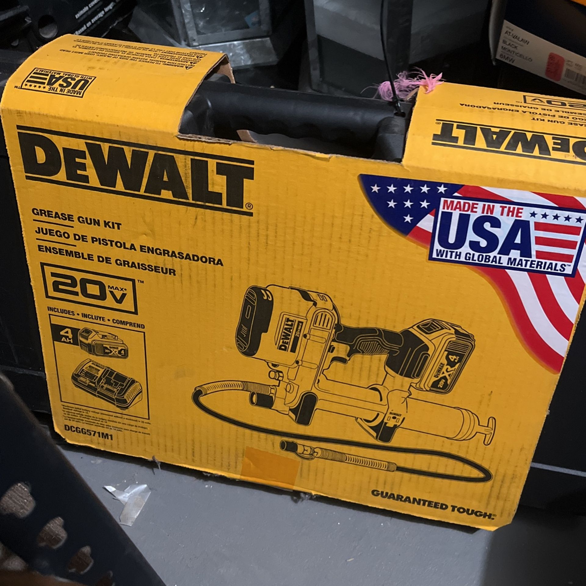 New Dewalt Grease Gun Kit