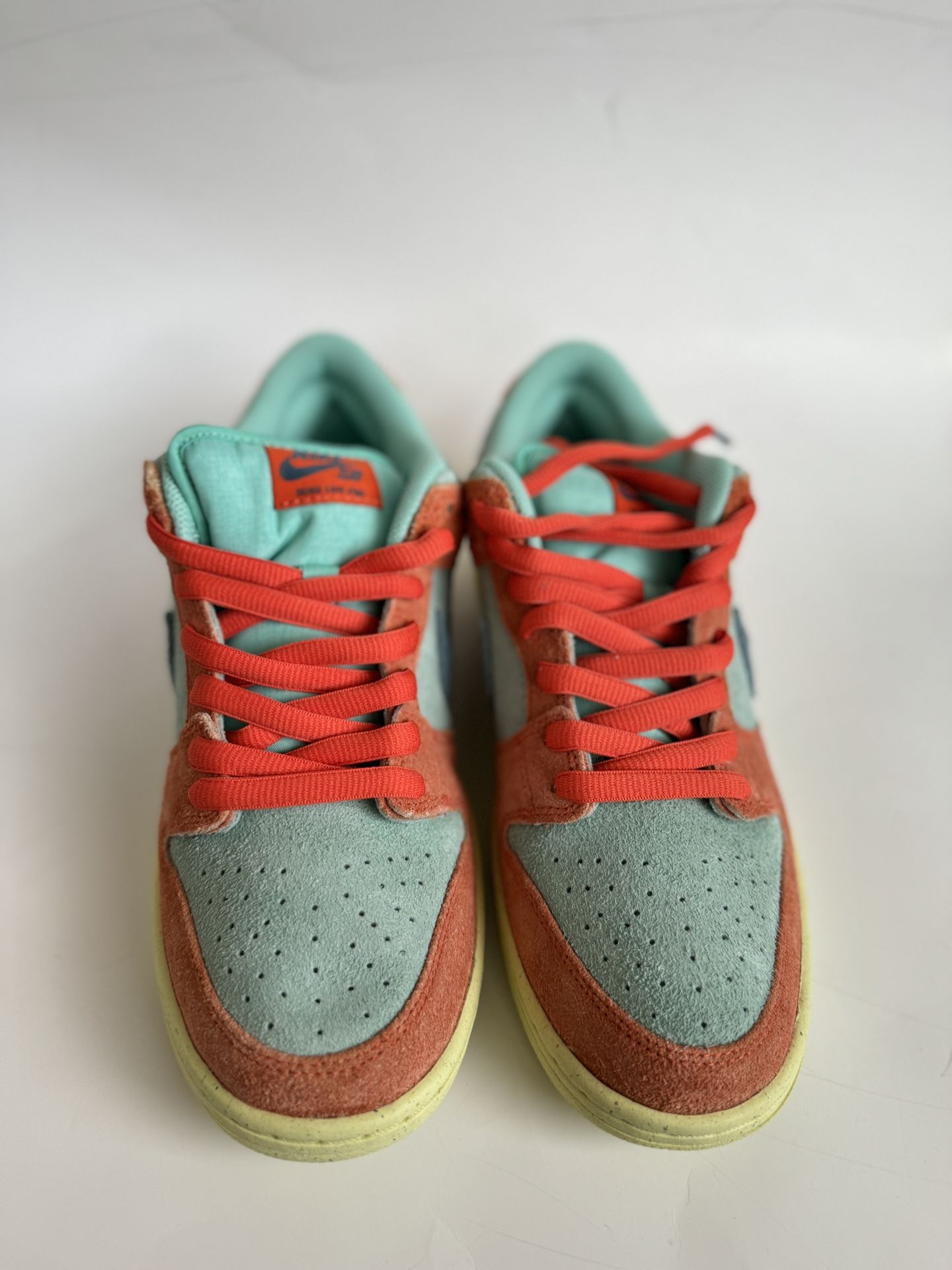 Nike Dunk Low SB "orange Emerald Rise" Size 9