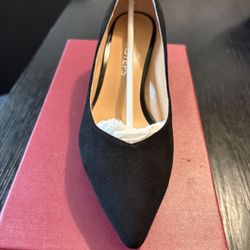Women's Black Low Heel Shoes