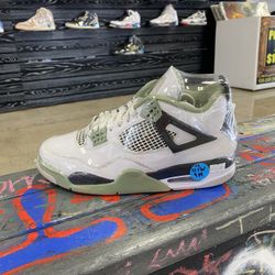 Jordan 4 Retro Sea foam Size 10.5W