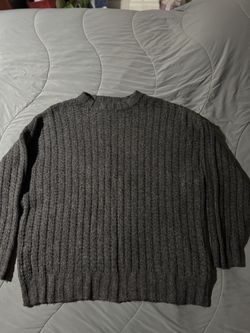 Baggy AE Sweater size XL