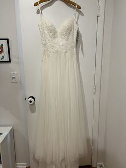 Brand New Modern Vintage Wedding Dress With Tags. Alfred Angelo Size 8