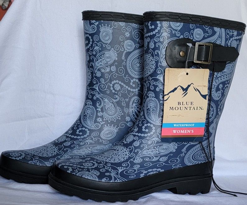 Cute Rain Boots $15 Sizes 6& 7