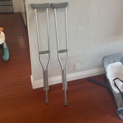 Crutches For Height 5’2” to 5’10”