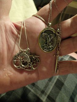 1 Saint Michael Pendant 1 Charms And Cross Pendents Chain In U perfect Condition 