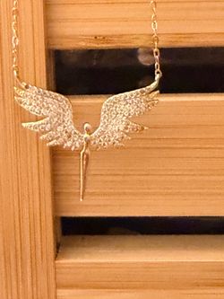14 k Gold Angel Wings Pendant Necklace