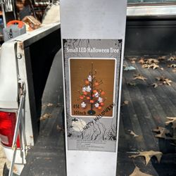 Halloween Tree 30 Inches New 