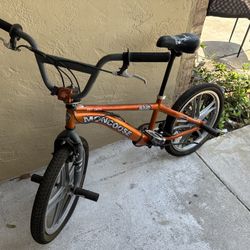 Mongoose Bike - Needs New Tires 