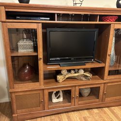 All Perfect Condition. The Entertainment Center Comes Apart