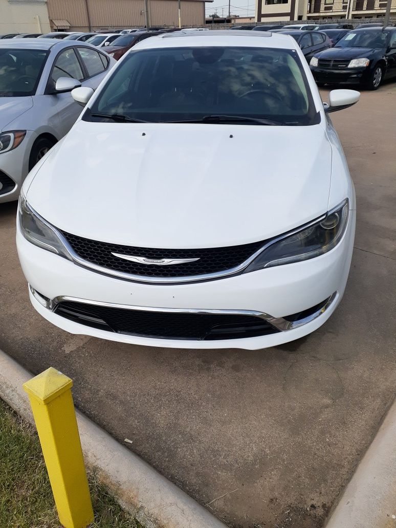 Chrysler 200
