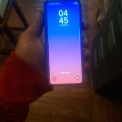 Sunsung Fold 5 Xfinity Locked Carrier 