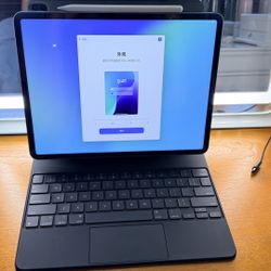 iPad 12.9 6th Gen 512gb + Magic Keyboard + Pen +power  99% Like New