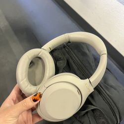 SONY HEADPHONES WH1000XM4