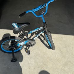 Boys bike for ages 3-7yrs 