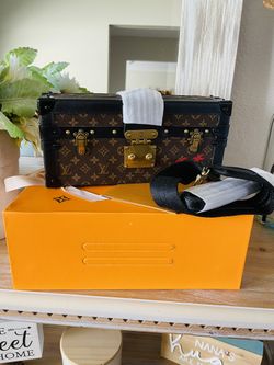 Handbag