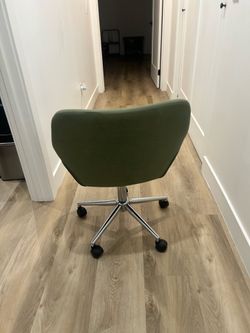 desk chair