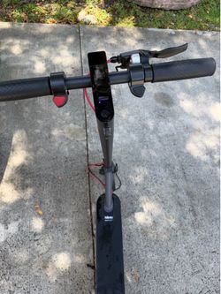 Hi boys 2 electric scooter