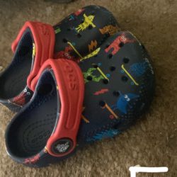 Dino Croc Size 5C 