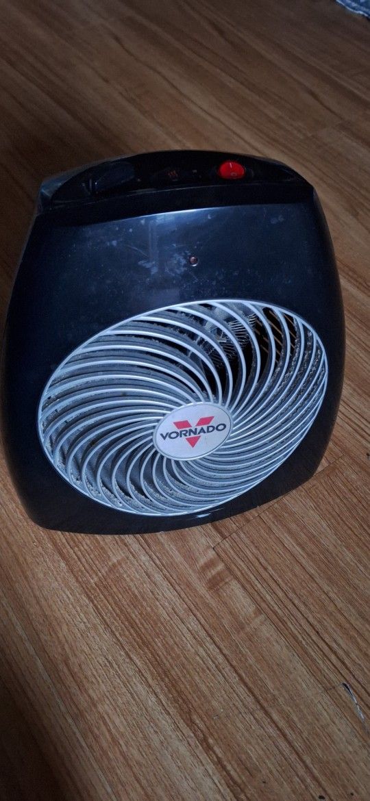 Vornado Black Space Room Heater