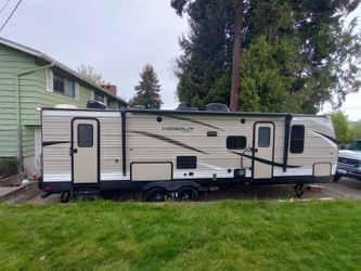 2019 Keystone Hideout 28BHS trailer