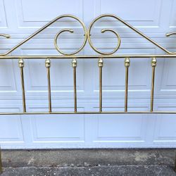 BRASS QUEEN HEAD BOARD