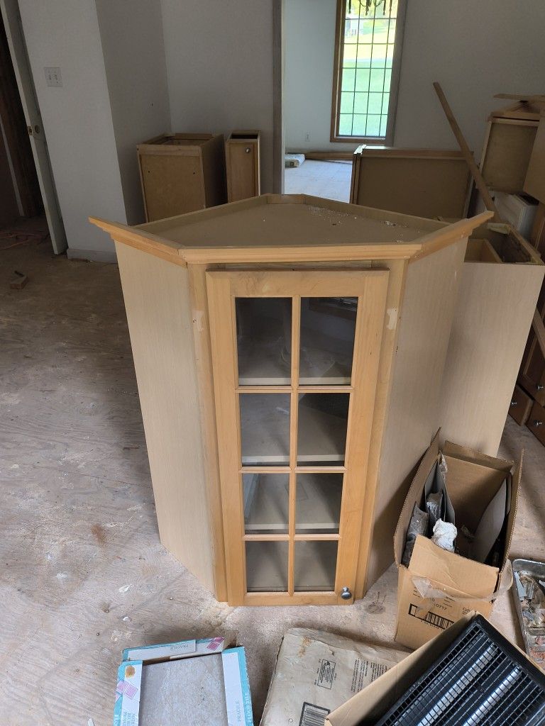 Kitchen Cabinets Top And Bottoms Plus Island