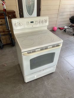GE Stove