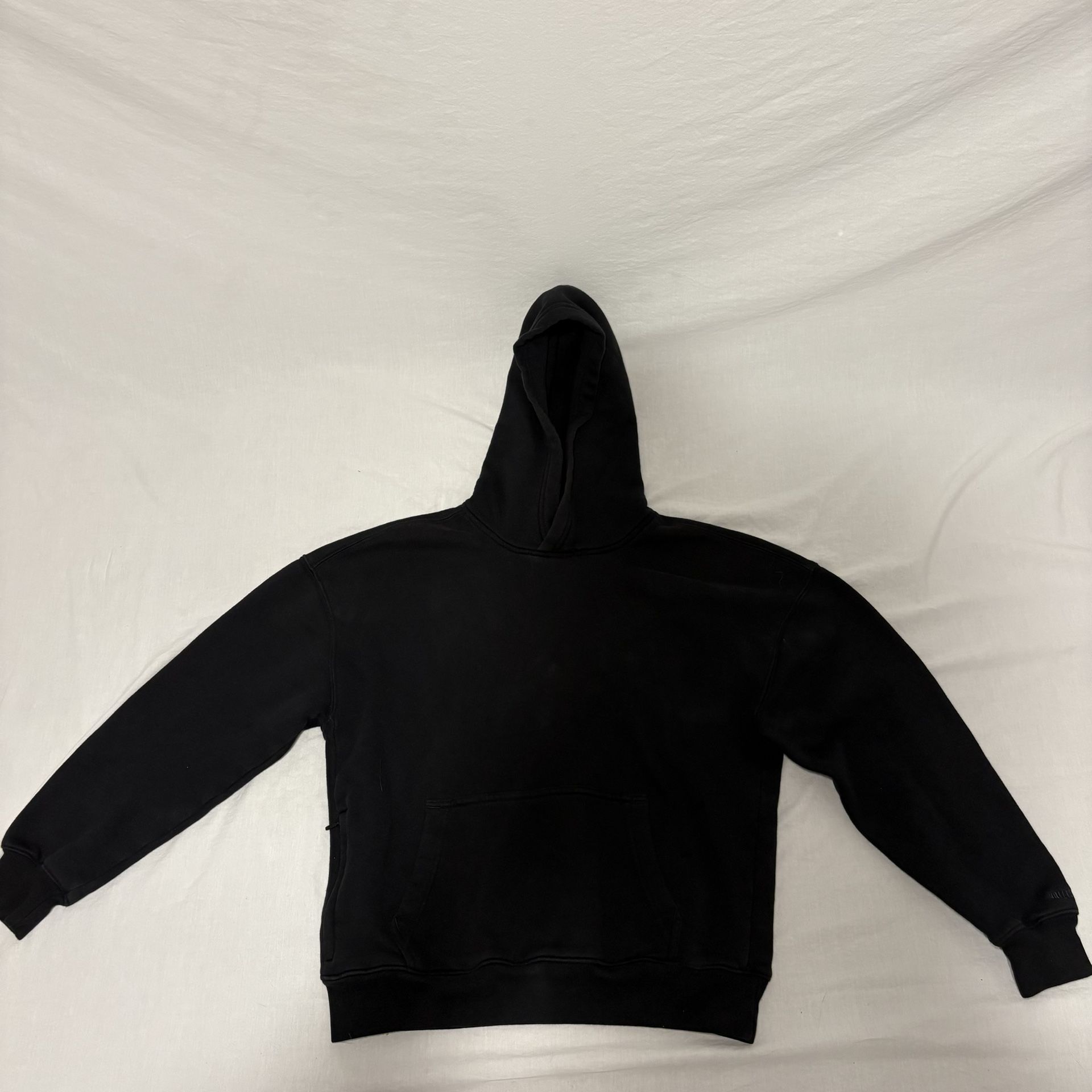 Hollister Black Boxy Hoodie Size Small