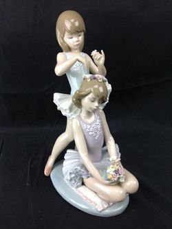 Mint - LLADRO First Ballet Ballerina Girls Figurine