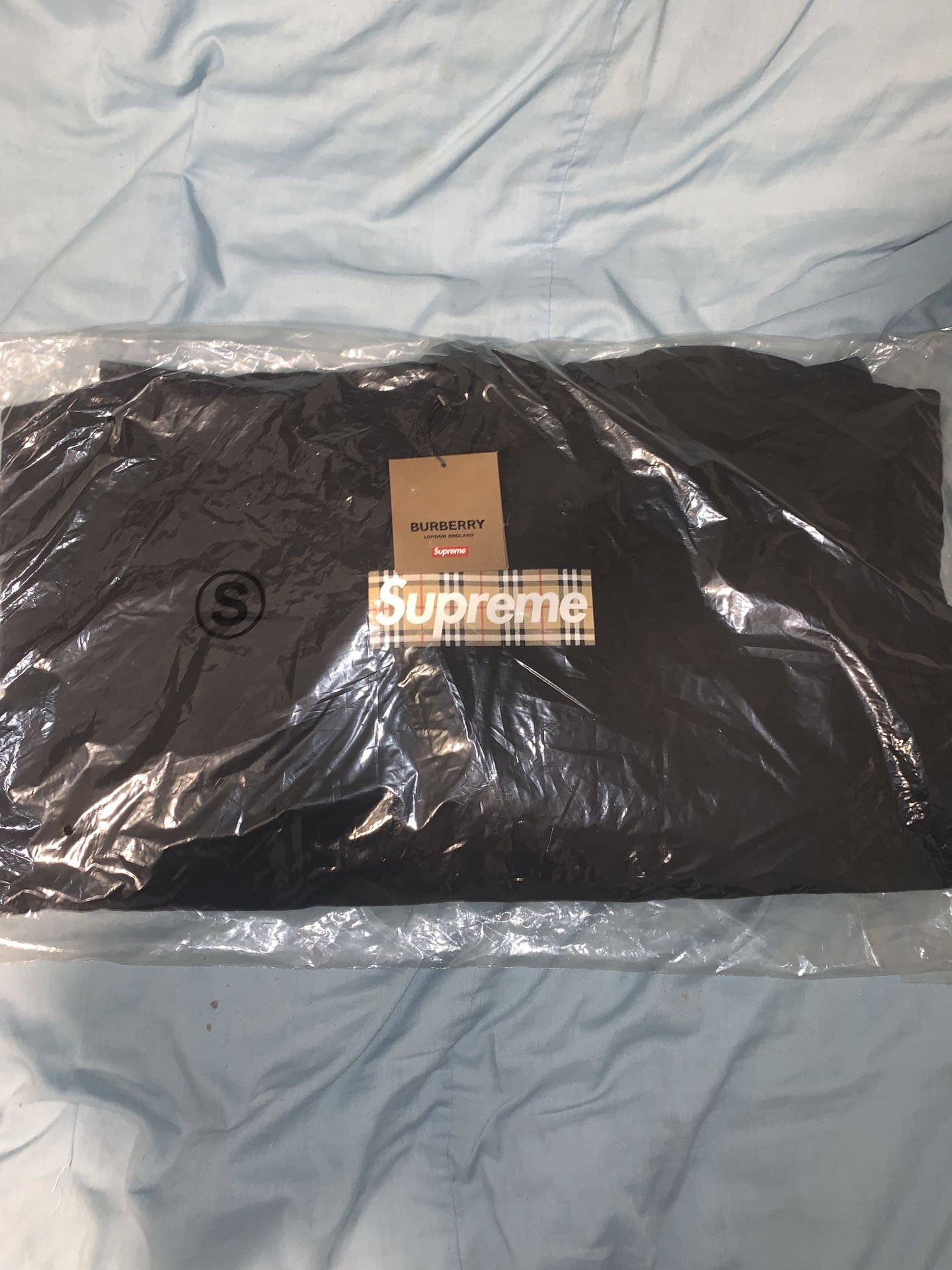 Supreme Burberry Box Logo Hoodie