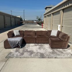 6-Piece Modular Brown Sectional couch w/ Ottoman - Clean & delivery available