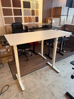 Large White Electric Standing Desk Ergear - I can Deliver