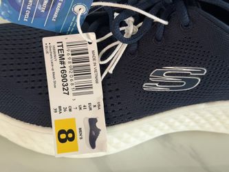 Sketchers Men’s size 8