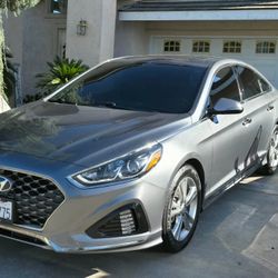 2018 Hyundai Sport