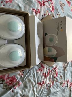Selling hands, cord  free electric breast pump. Dm if interested