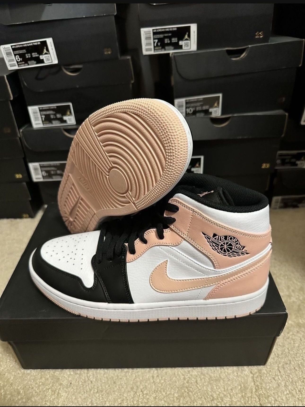 Nike Air Jordan 1 Mid Arctic Orange Black Crimson Tint 554724-133 size 9.5 Brand New