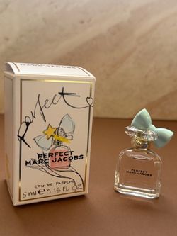 Marc Jacobs Perfect Perfume Mini 5ml – New in Box