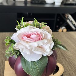 Pumkin Foam With Floral Flowers 