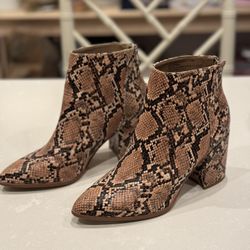 Steve Madden Snakeskin Booties for Sale in Irvine CA OfferUp