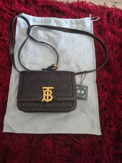 Burberry purse.