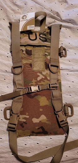Camo Hydration Pack & Men’s Tactical Vest