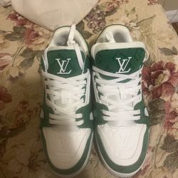 Louis Vuitton  LV Trainers White With Green Monogram  Size 10 